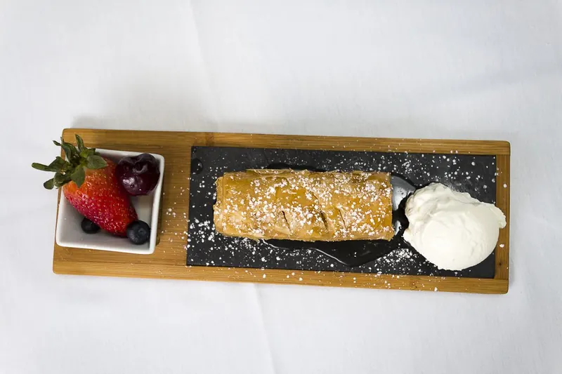Plat grec du Restaurant Petros Griffintown — photo 4